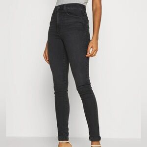 Levi’s Mile High Super Skinny